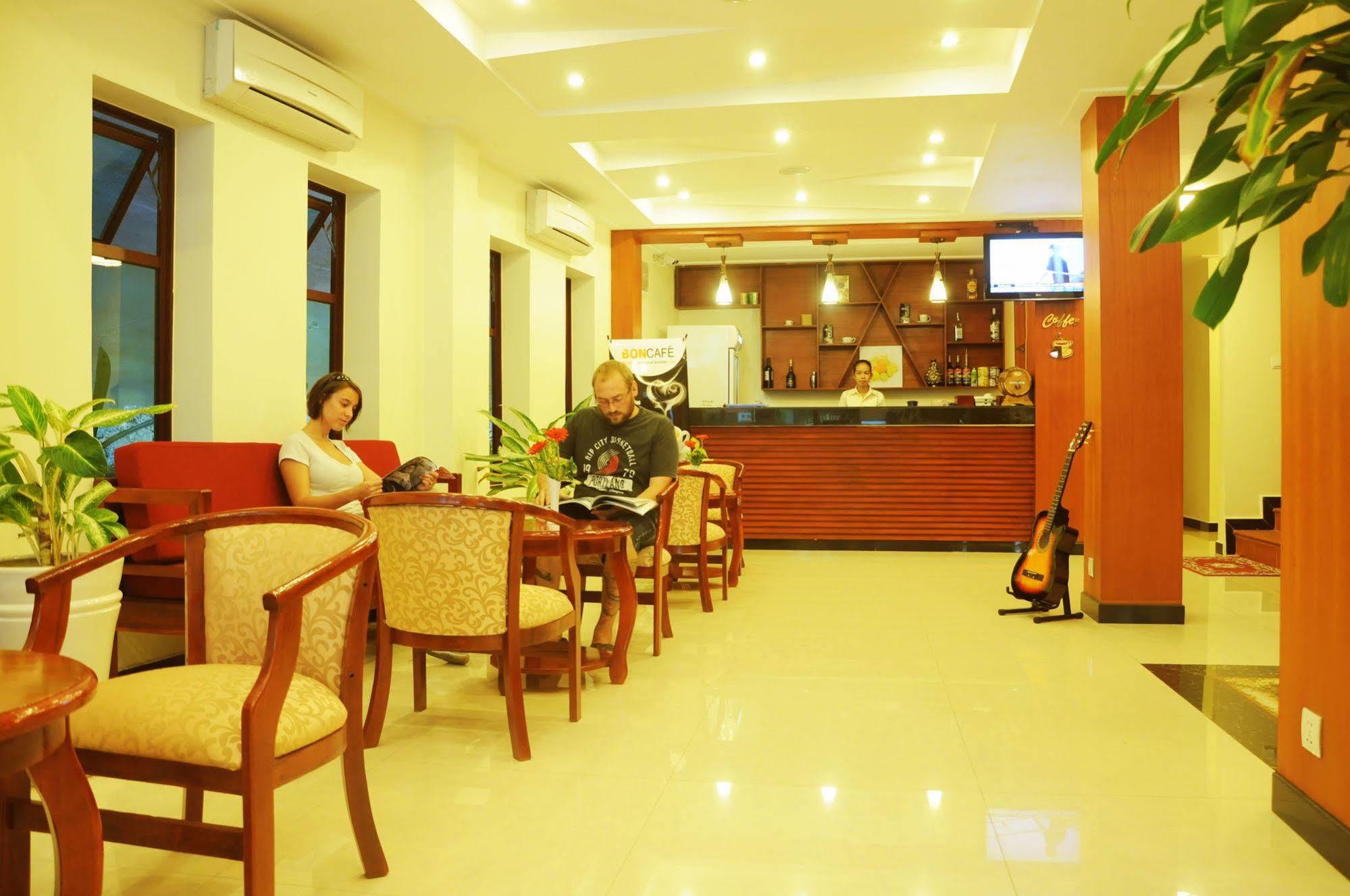 V N E Hotel Phnom Penh Eksteriør billede