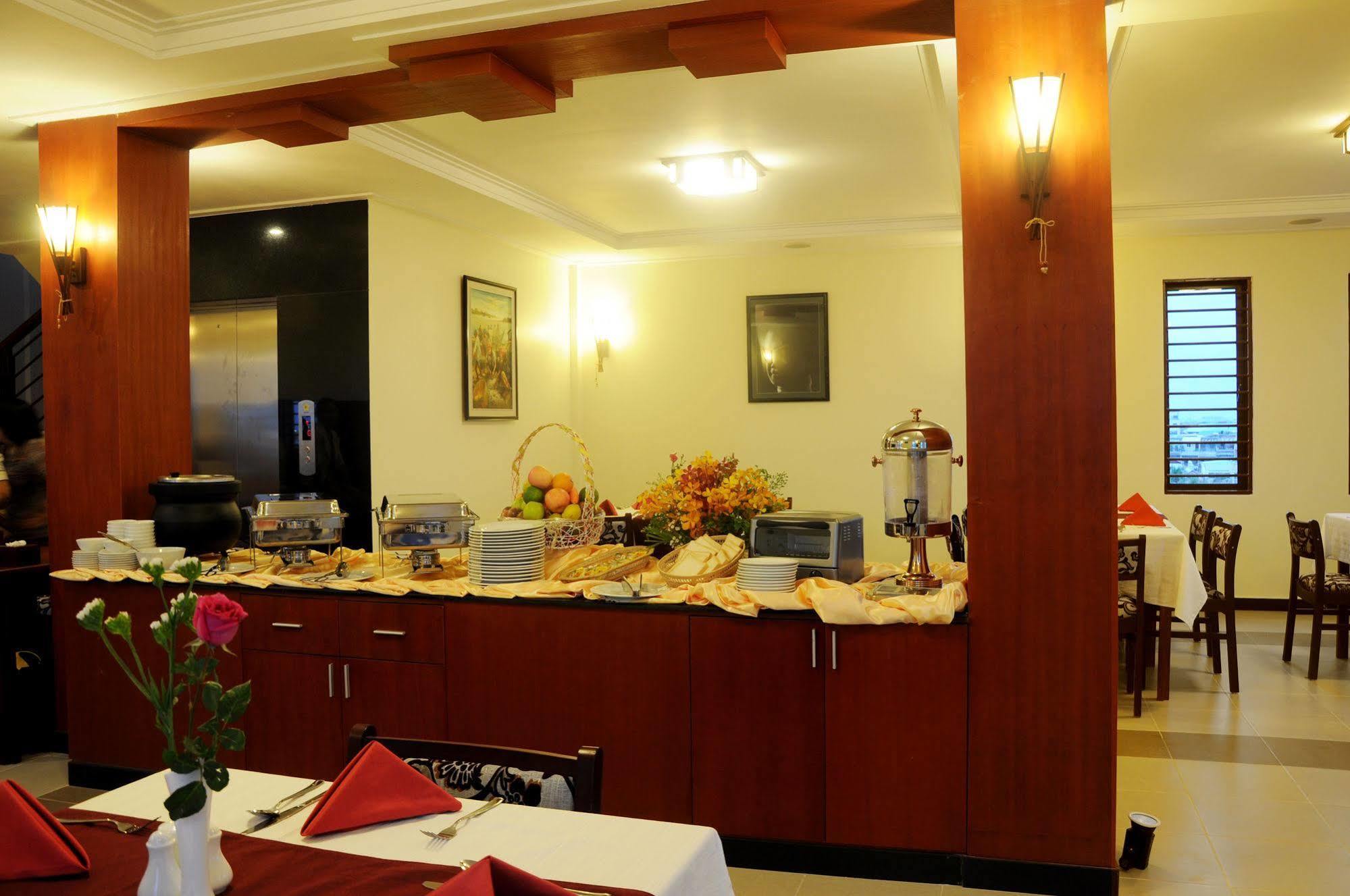 V N E Hotel Phnom Penh Eksteriør billede
