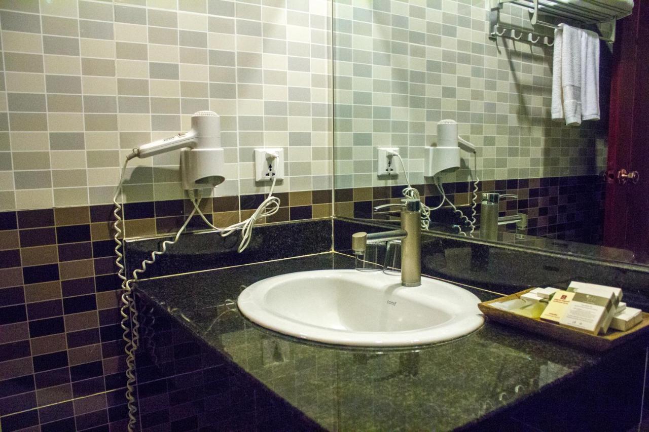 V N E Hotel Phnom Penh Eksteriør billede